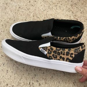 CUSTOM SLIP ON VANS